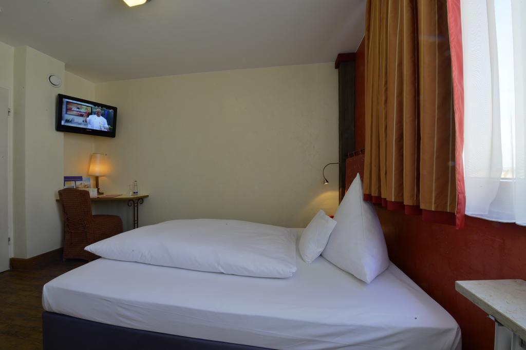 Ringhotel Alpenhof - Patchworkhotel Аугсбург Екстериор снимка